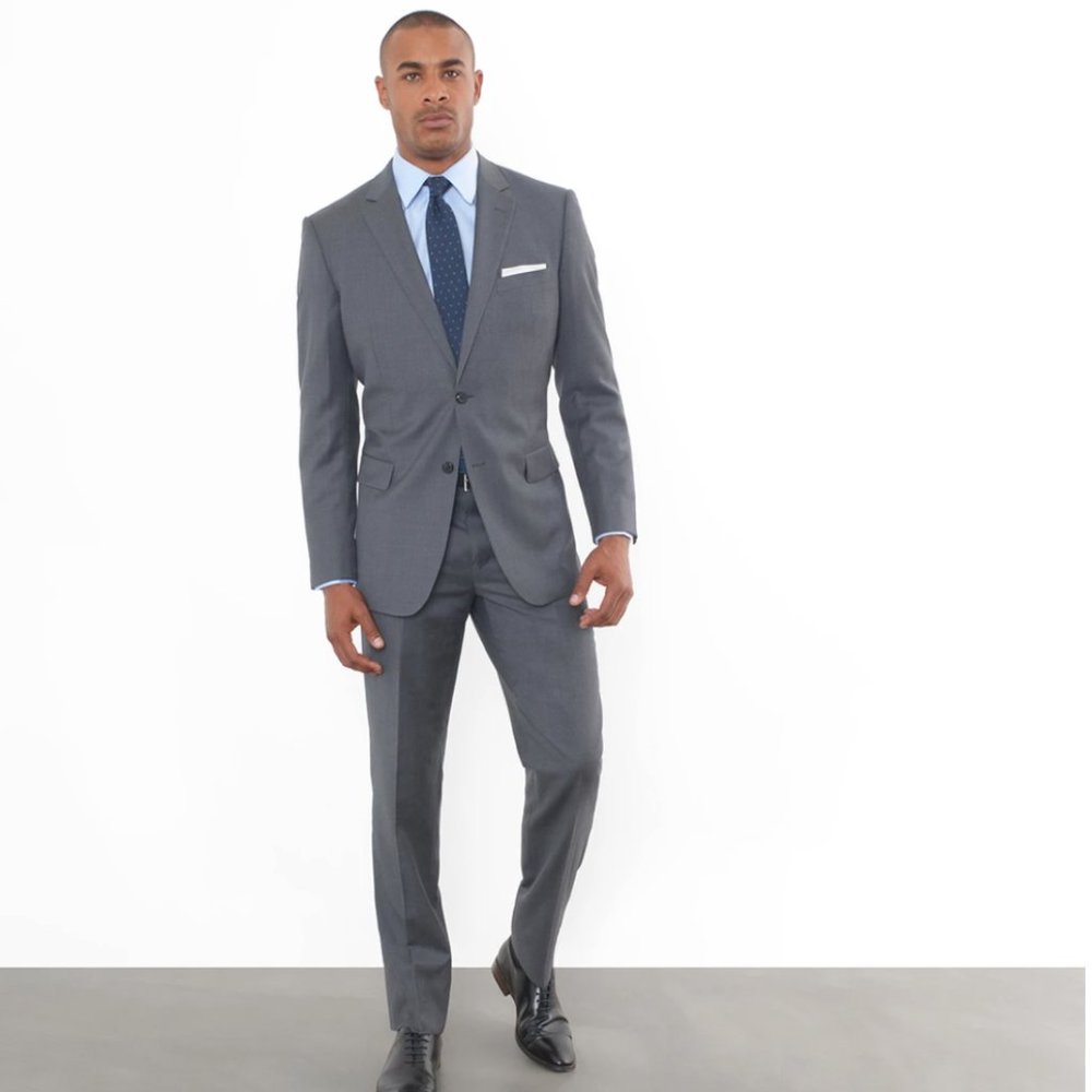 NWT - Combatant Gentlemen Charcoal Modern Fit Suit